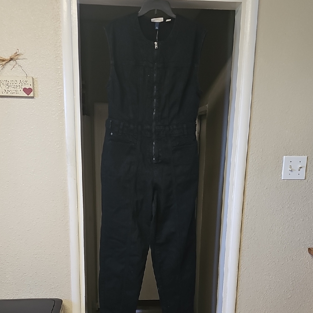 Universal Thread Black Sleeveless Zip-Front Jumpsuit